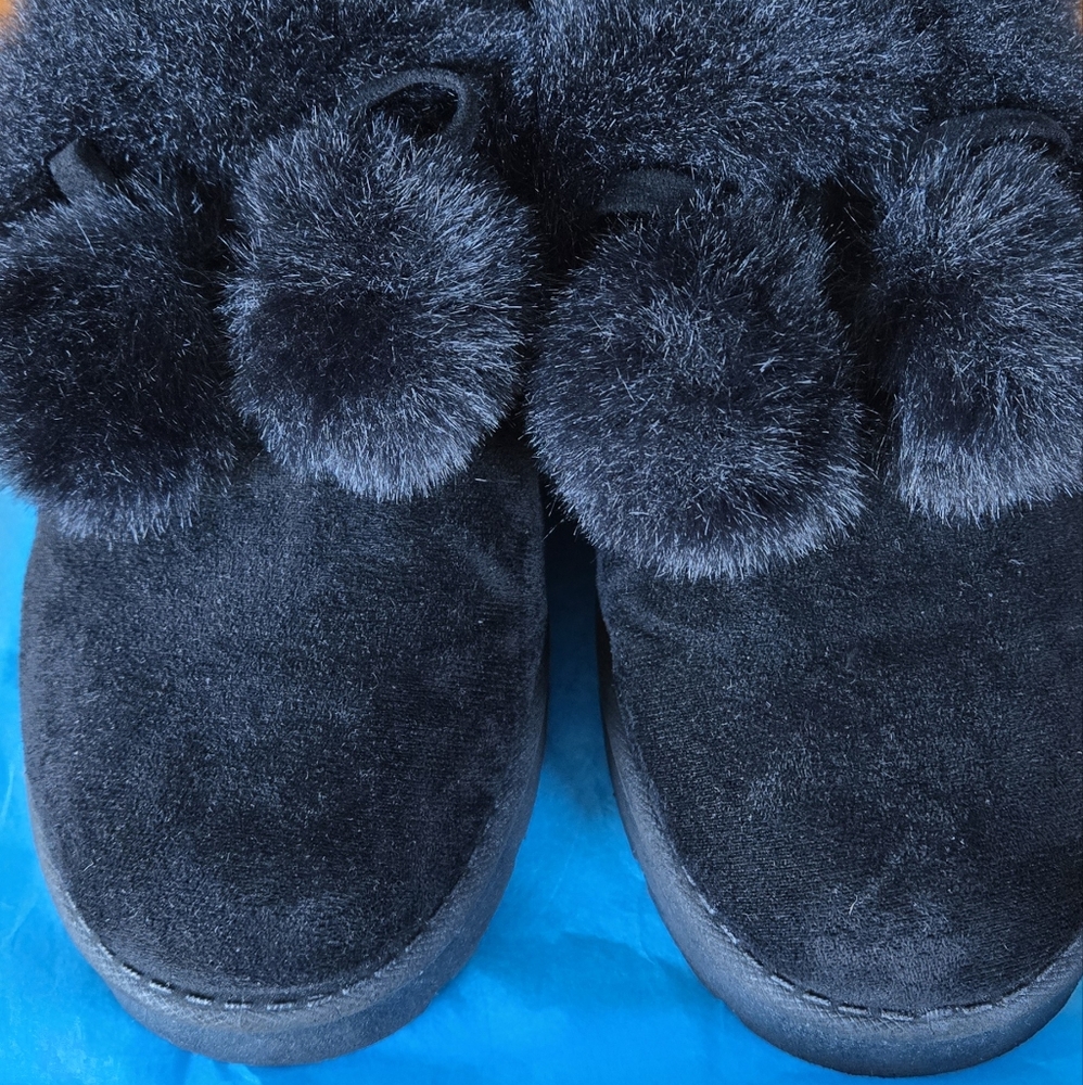 Women's Charcoal Slippers